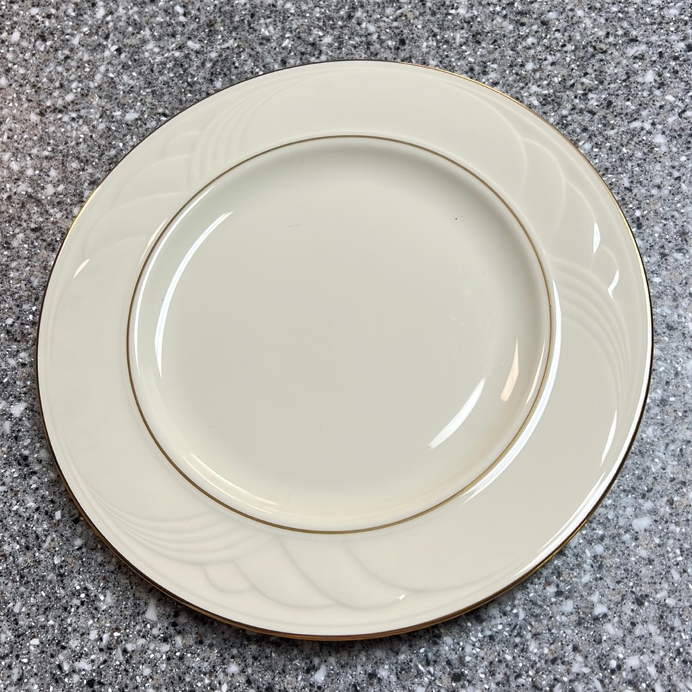 🆕 LENOX Golden Sand Dune Salad Plate